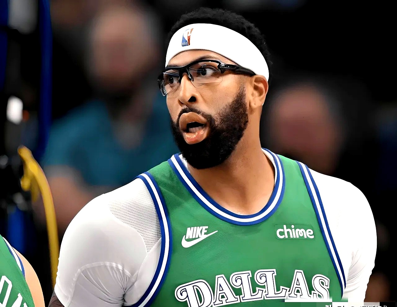 开云网页版-浓眉哥在G2比赛中大比分领先AC米兰赛后内部沟通，这操作让人直呼：赛后完成体检引欢呼