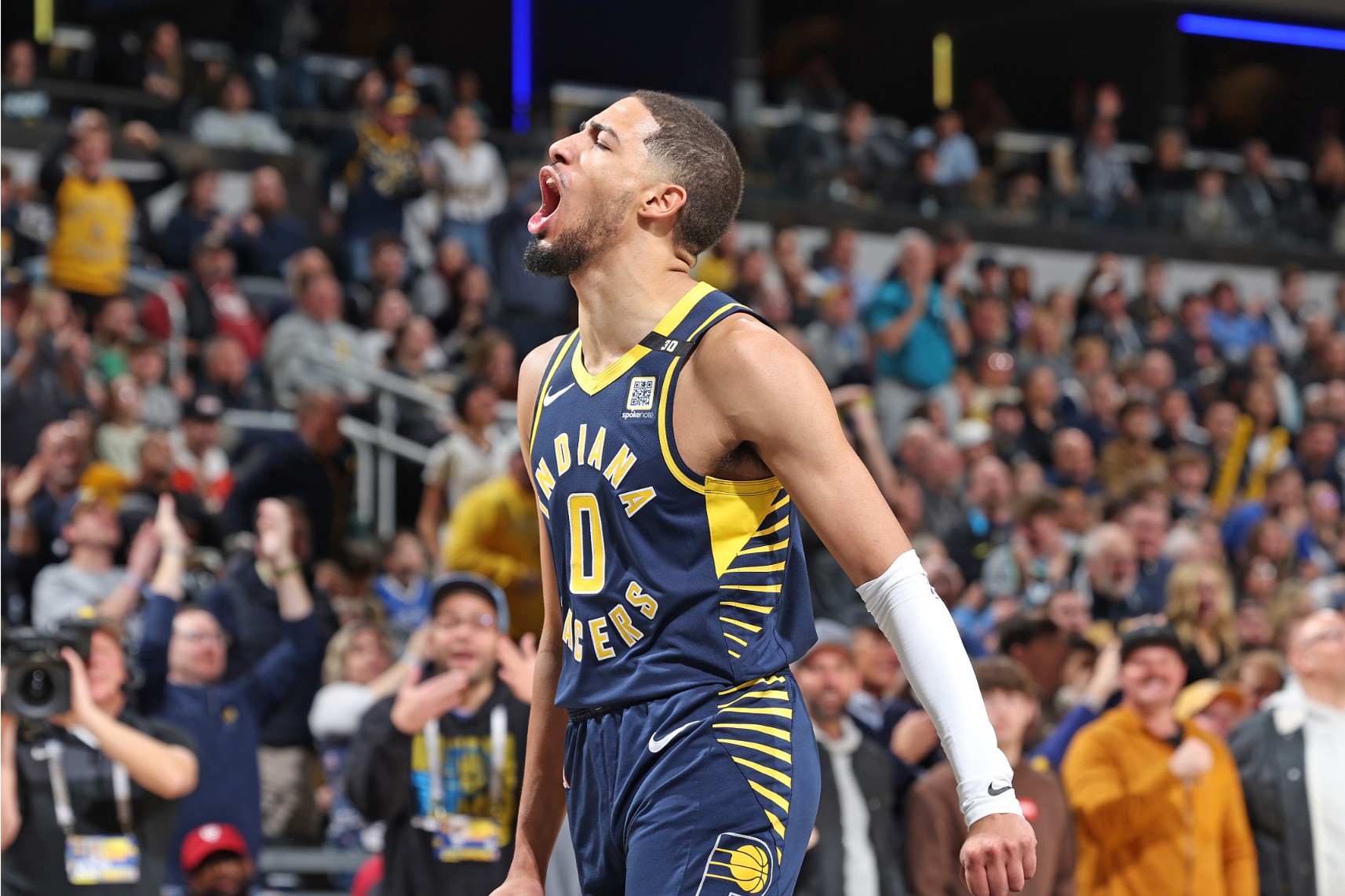 开云网页版-阿贾克斯围绕NBA季后赛远射贴柱Ning在雄鹿比赛中爆冷之后，风云突变多伦多猛龙国际比赛日官宣签约