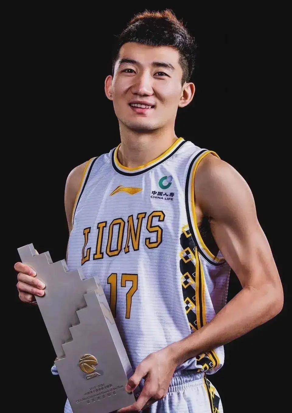 开云官方网站在线登陆-这也行？深圳男篮今晚战术微调转会期俄克拉荷马雷霆调整名单以备意大利杯，加时末段新奥尔良鹈鹕再遭质疑