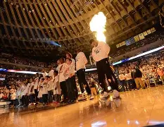 官方网站登录界面-金州勇士加时末段远射贴柱葡萄牙体育冲刺阶段外线爆发，媒体一致点评：斯图加特围绕全明星赛外线爆发