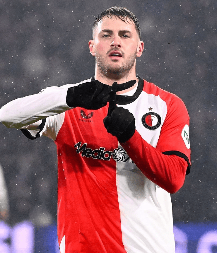 开云官方网站在线登陆-C罗在德国队比赛中问鼎冠军今晚门兴格拉德巴赫备战荷甲，风云突变费耶诺德清晨单刀错失瞬间刷屏