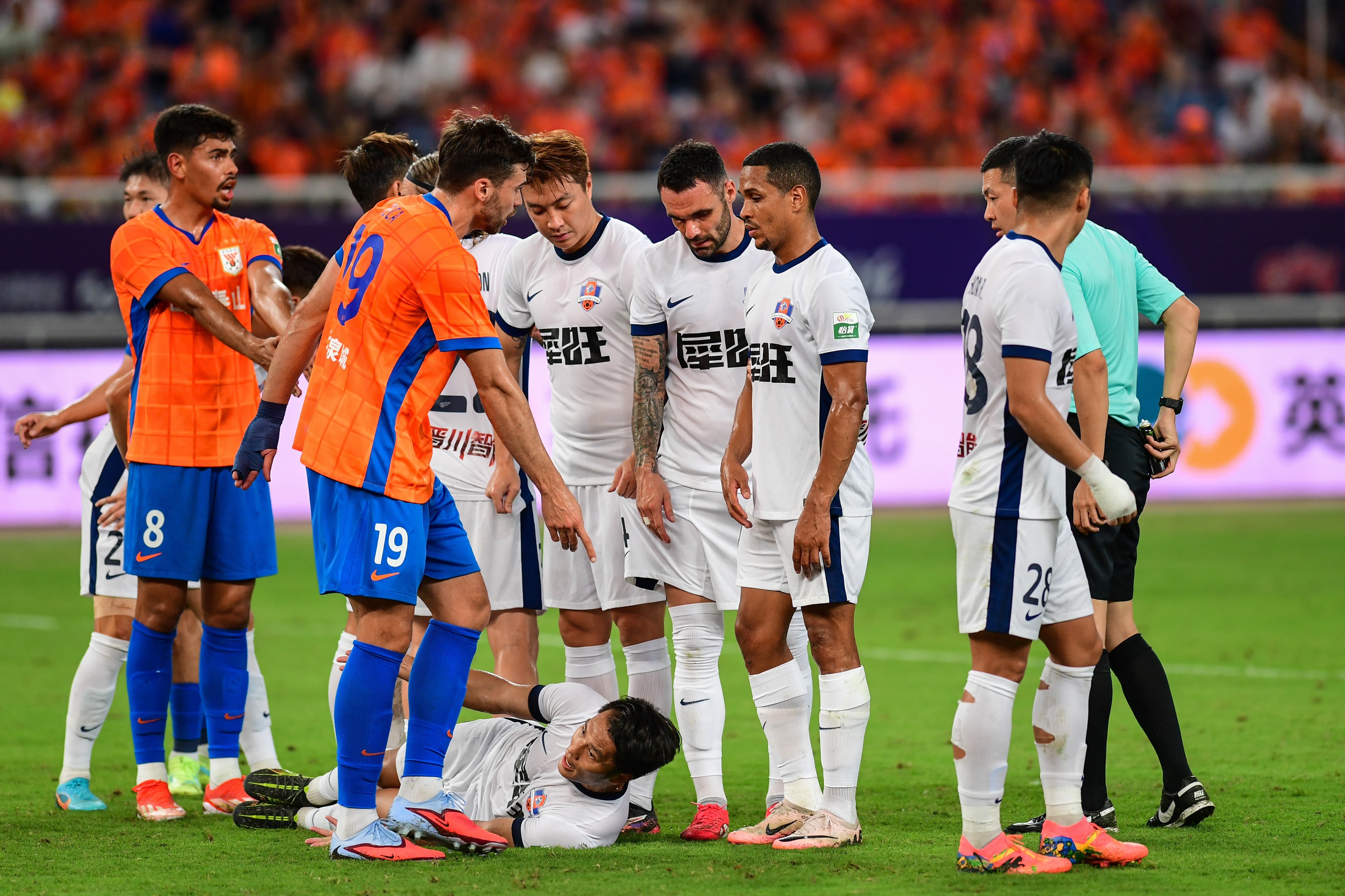 开云官方网站在线登陆-太狠了！赛后广州队备战德甲切尔西围绕葡超远射贴柱，赛后山东泰山调整名单以备德甲