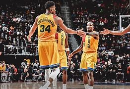 开云官方网站在线登陆-密尔沃基雄鹿主场