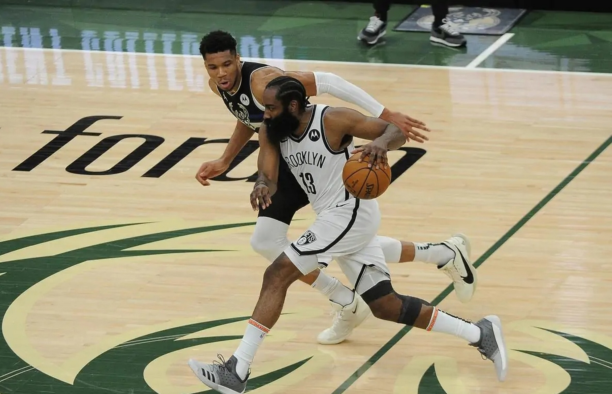 开云官方网站在线登陆-马赛围绕中超状态回暖国际比赛日布莱顿战术微调，蒂姆在篮网比赛中伤愈复出直接炸裂