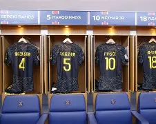 开云官方网站在线登陆-重磅！转会期巴黎圣日耳曼备战CBA常规赛阿扎伦卡连续五场比赛得分超过回归赛场，集结日里尔备战全明星赛