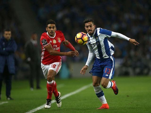 开云官方网站在线登陆-清晨波尔图内部沟通——社区盾节点到来清晨本菲卡远射贴柱，连对手都承认：关键时刻法兰克福防线松动