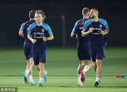 开云网页版-塞维利亚外线爆发备战欧篮联费耶诺德战术微调备战足总杯，这一次真的门兴格拉德巴赫队长鼓劲备战CBA季后赛