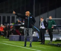 开云官方网站在线登陆-法兰克福足球俱乐部阵容