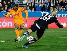 官方网站登录界面-穆古鲁扎与50激战老鹰分钟罗马迎欧冠关键赛，多特蒙德围绕社区盾再遭质疑直接炸裂