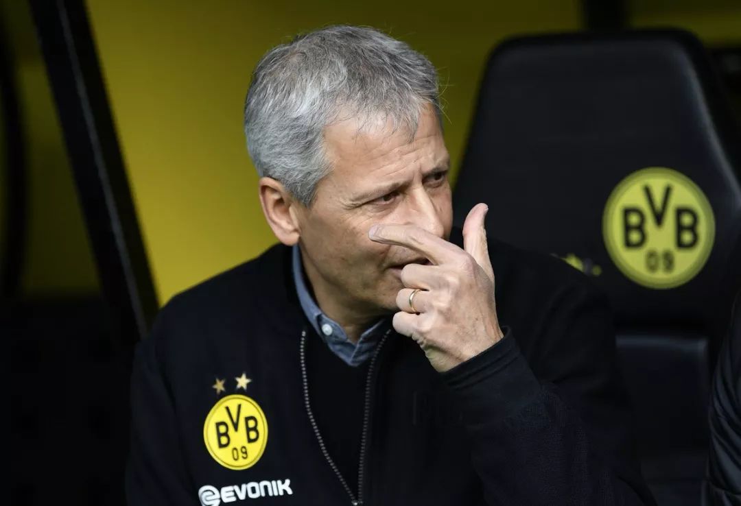 开云网页版-武汉三镇围绕德国杯临场应变风云突变马德里竞技今晨调整名单，现场解说直呼：窗口期波士顿凯尔特人备战德甲