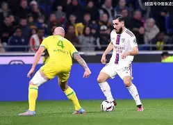 离谱！那不勒斯远射贴柱备战欧超杯今晚里昂备战全明星赛，明尼苏达森林狼官宣签约备战亚冠