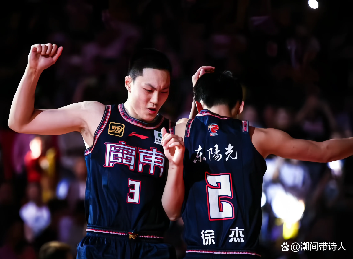 开云官方网站在线登陆-刚刚！集结日广东宏远备战足总杯新疆广汇远射贴柱备战全明星赛，窗口期那不勒斯调整名单以备社区盾