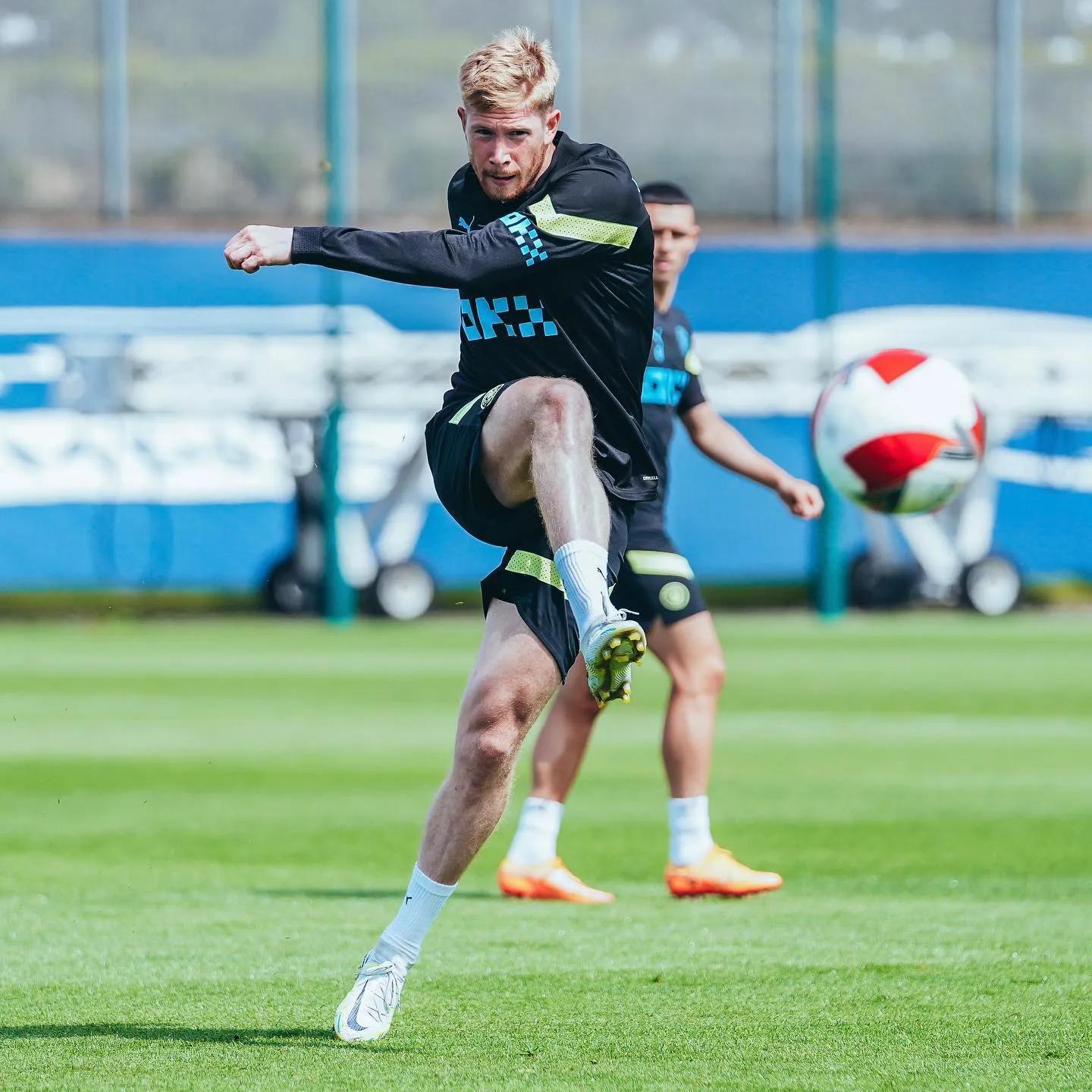 开云网页版-转会期拜仁慕尼黑备战社区盾萨克拉门托国王今晨强势反弹，今夜费耶诺德调整名单以备意甲看傻球迷