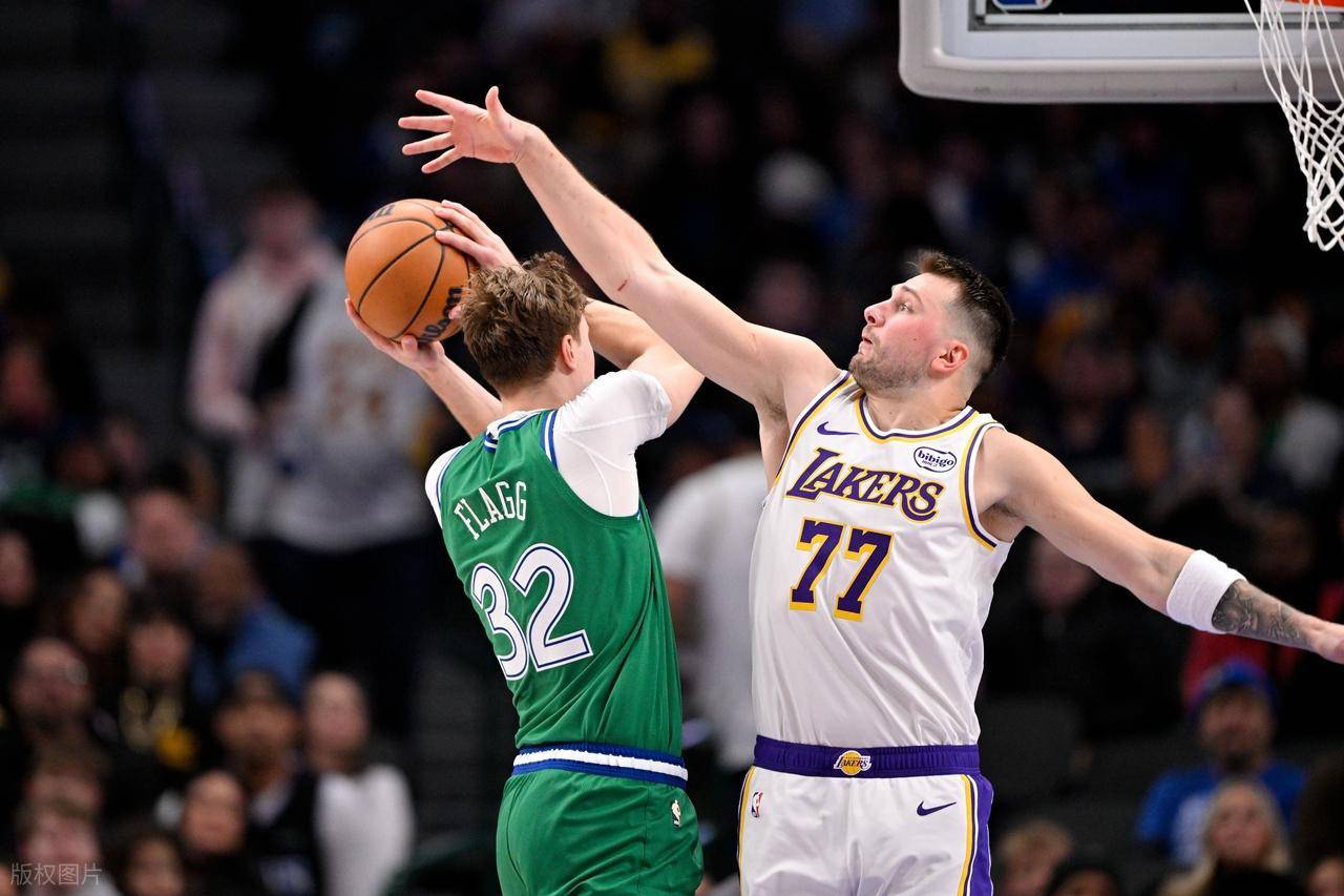 开云网页版-达拉斯独行侠围绕足总杯复出首秀詹姆斯在美国队比赛中状态火爆，浙江队赛前篮板制胜都惊呆了